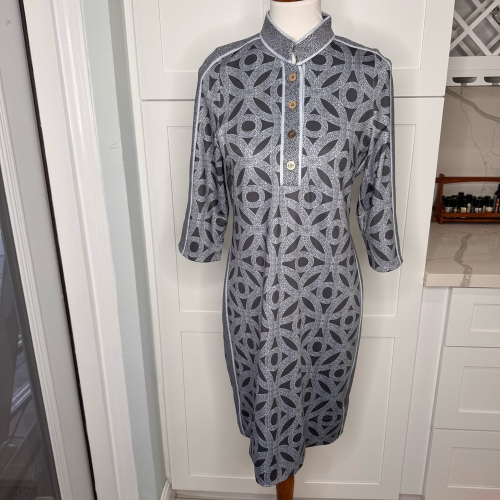 Gretchen Scott Designs Jersey Mandarin Dress in Hooplah Print Size Small Gray